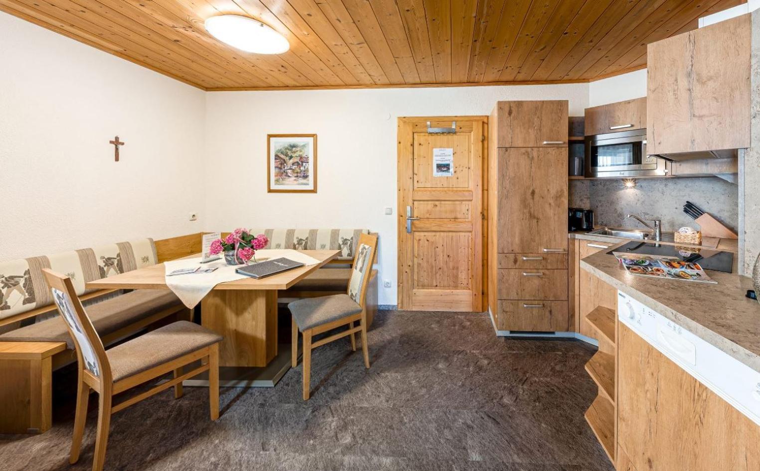 Appartements Am Burgsee Ladis Esterno foto