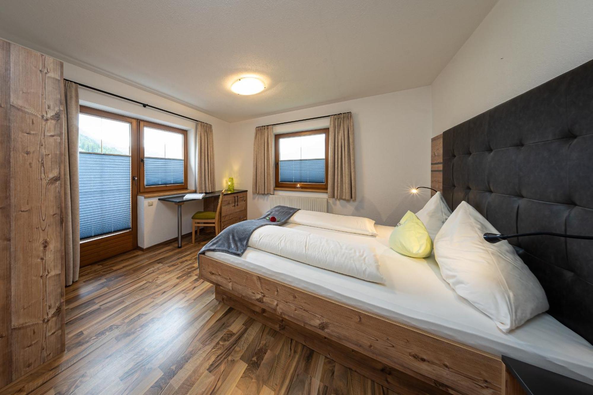 Appartements Am Burgsee Ladis Esterno foto