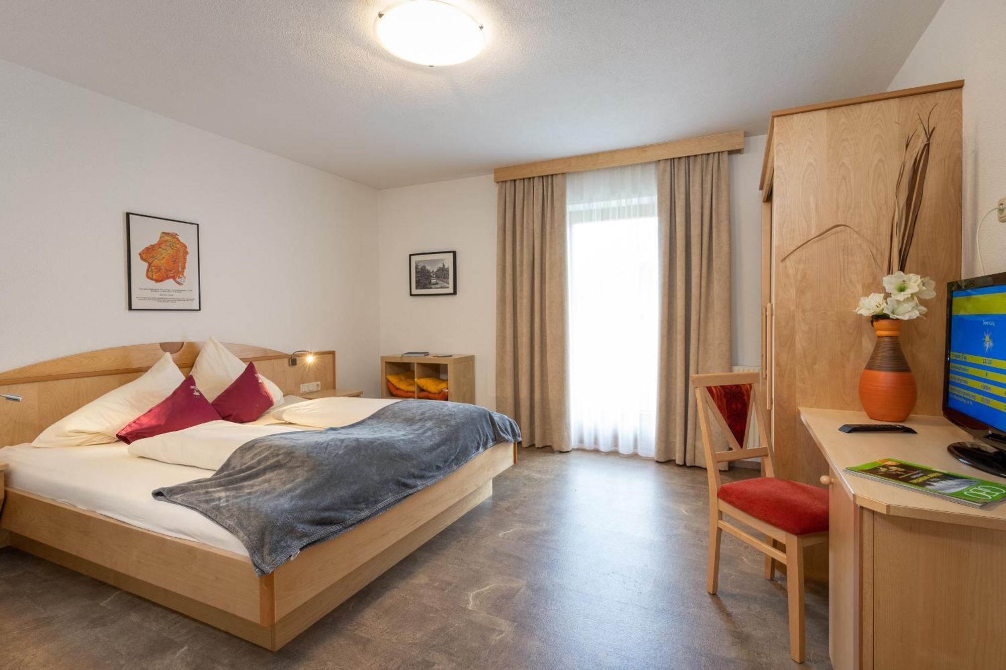 Appartements Am Burgsee Ladis Esterno foto
