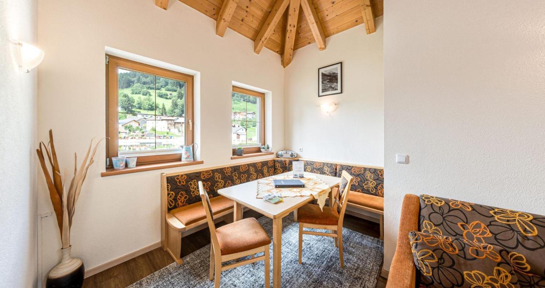 Appartements Am Burgsee Ladis Esterno foto